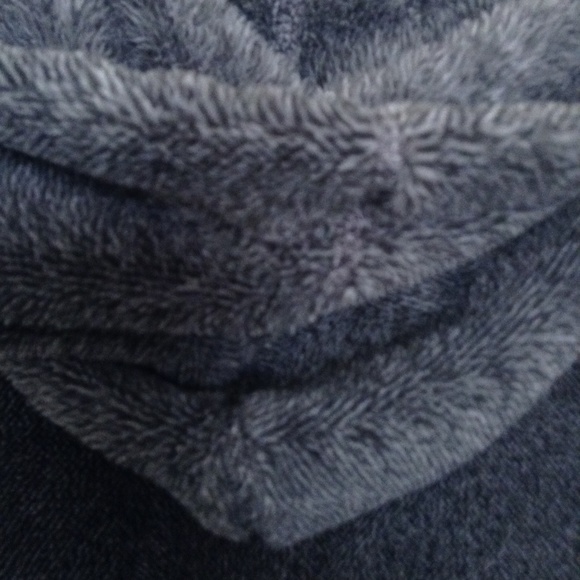 Xhilaration Gray Plush Robe with Shawl Collar - Picture 7 of 7